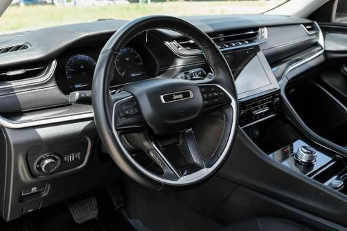 Silver Zynith 2021 Jeep Grand Cherokee L Laredo