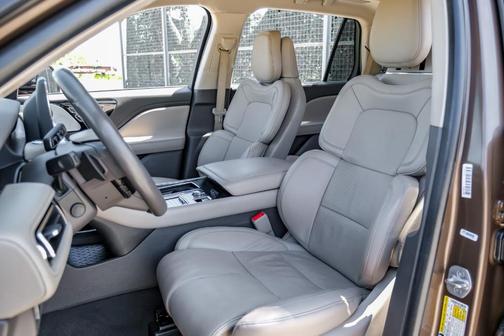 2022 Lincoln Aviator Reserve AWD