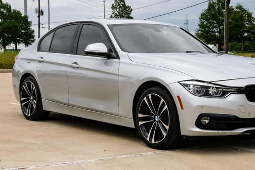 Glacier Silver Metallic 2018 BMW 330 i