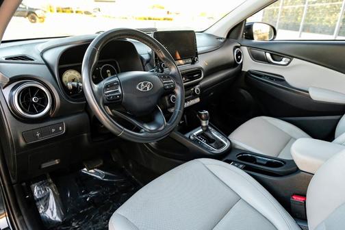 2022 Hyundai KONA Limited