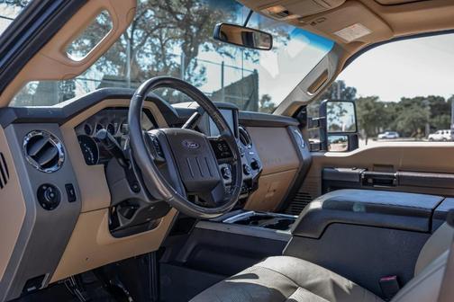 2013 Ford F-250 Lariat
