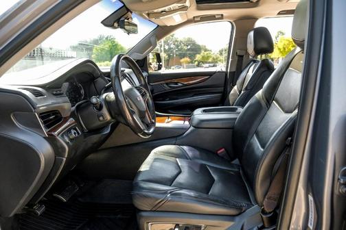 2019 Cadillac Escalade ESV Luxury