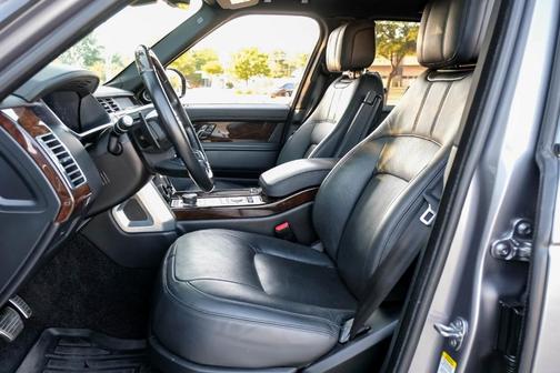 2021 Land Rover Range Rover P525 HSE Westminster