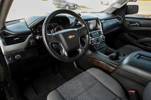 2017 Chevrolet Suburban LS