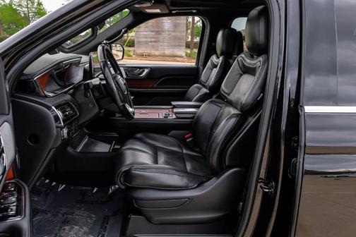 Black 2020 Lincoln Navigator Reserve