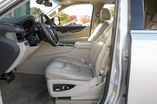 2020 Cadillac Escalade ESV Luxury