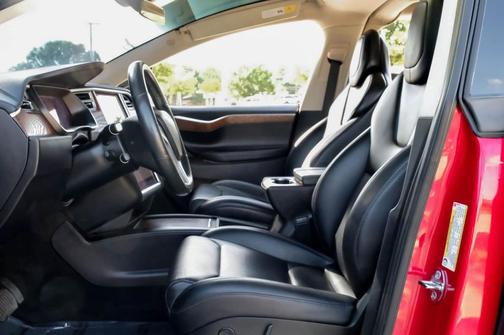 Red Multi 2017 Tesla Model X 75D