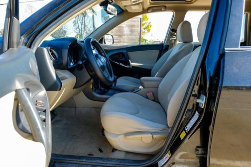 2011 Toyota RAV4 Base