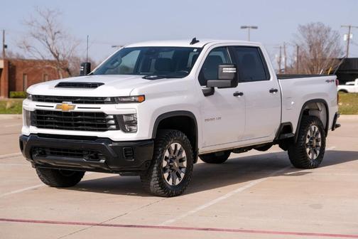 2024 Chevrolet Silverado 2500 Custom