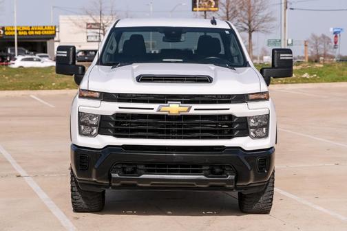 2024 Chevrolet Silverado 2500 Custom