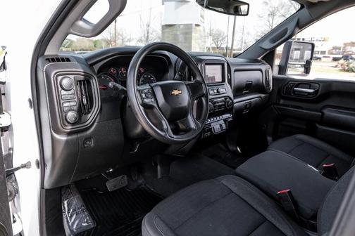 2024 Chevrolet Silverado 2500 Custom