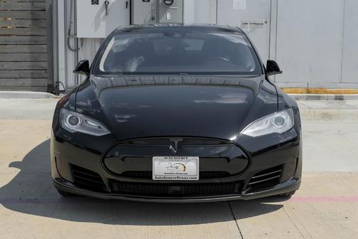 2016 Tesla Model S 70D