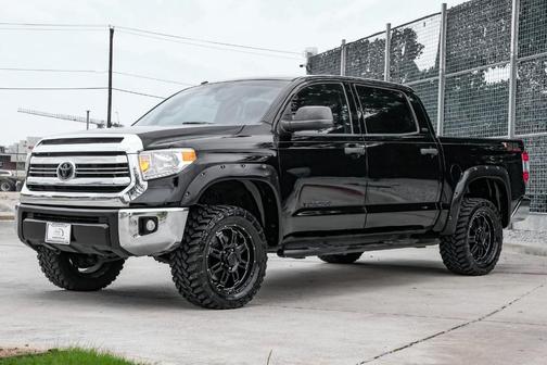2017 Toyota Tundra SR5