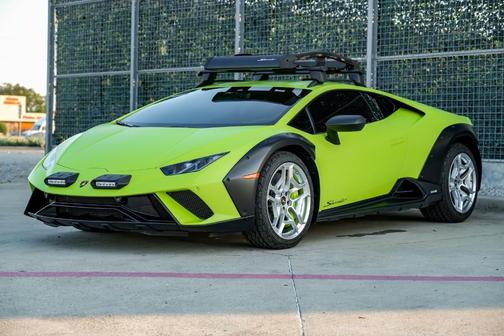 2024 Lamborghini Huracan Sterrato Base