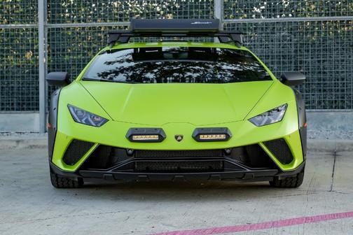 2024 Lamborghini Huracan Sterrato Base