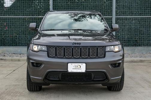 Granite Crystal Clearcoat Metallic 2019 Jeep Grand Cherokee Altitude