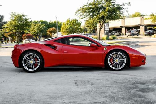 2017 Ferrari 488 GTB Base