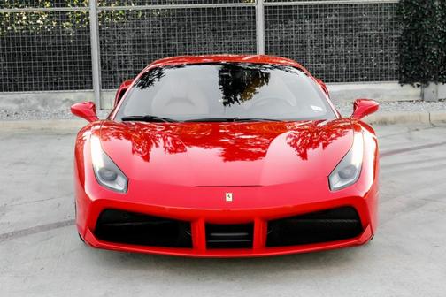 2017 Ferrari 488 GTB Base