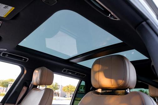 2023 Land Rover Range Rover P400 SE