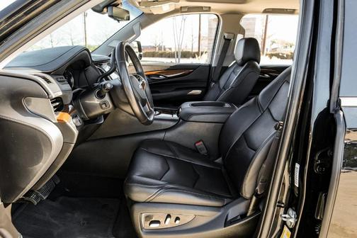 2018 Cadillac Escalade Luxury