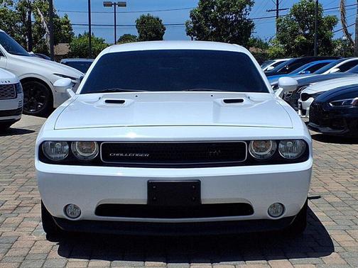 Bright White Clearcoat 2014 Dodge Challenger R/T