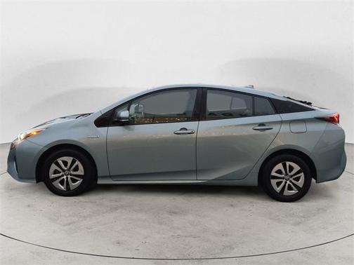 2016 Toyota Prius Four Touring