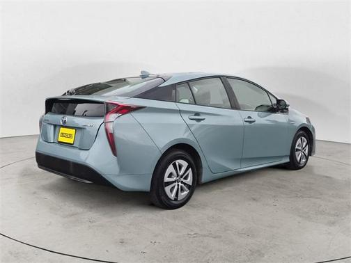 2016 Toyota Prius Four Touring