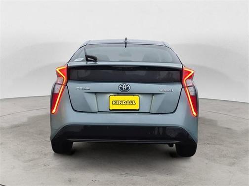 2016 Toyota Prius Four Touring