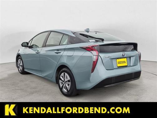 2016 Toyota Prius Four Touring
