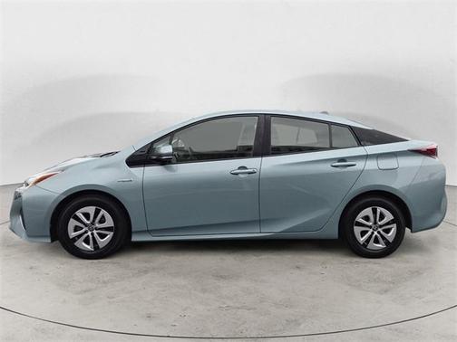 2016 Toyota Prius Four Touring