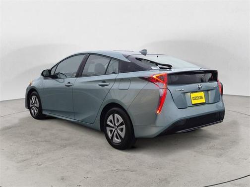 2016 Toyota Prius Four Touring