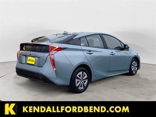 2016 Toyota Prius Four Touring