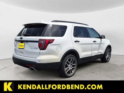 White Platinum Clearcoat Metallic 2017 Ford Explorer sport