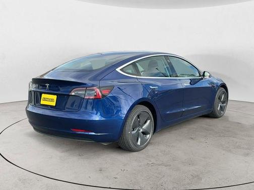 2019 Tesla Model 3 Standard Range Plus