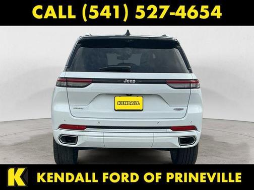 2022 Jeep Grand Cherokee Summit