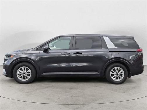 2022 Kia Carnival LX
