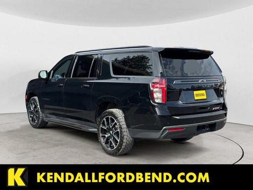 2022 Chevrolet Suburban RST