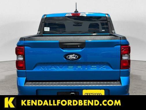 Blue 2026 Ford Maverick Lobo Standard