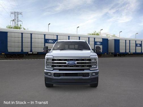 Oxford White 2026 Ford F-350 Lariat Super Duty