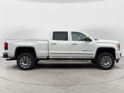2015 GMC Sierra 2500 Denali