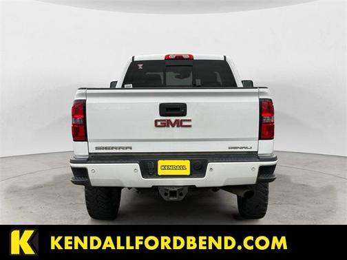2015 GMC Sierra 2500 Denali