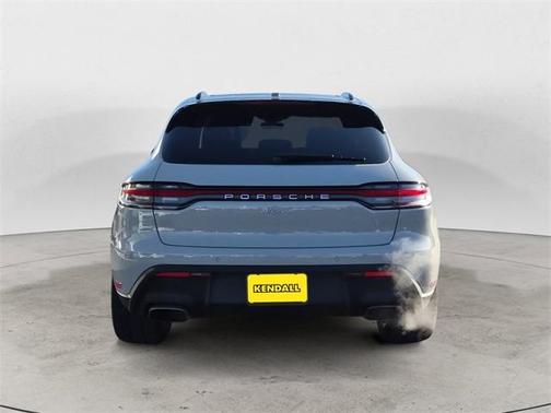 2023 Porsche Macan 