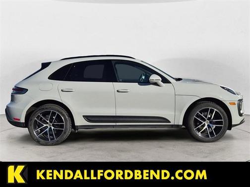 2023 Porsche Macan 