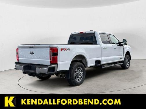 White 2025 Ford F-350 Lariat Super Duty