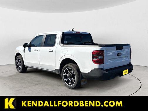 Oxford White 2025 Ford Maverick Lariat