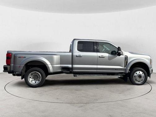 2024 Ford F-450 Lariat