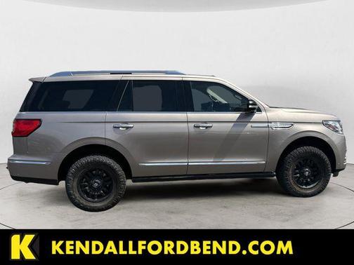 Mocha 2019 Lincoln Navigator Reserve