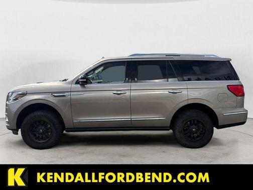 Mocha 2019 Lincoln Navigator Reserve