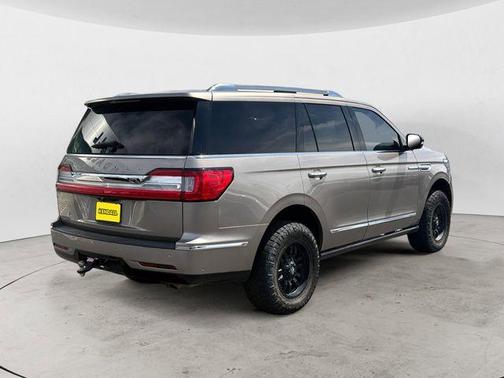 Mocha 2019 Lincoln Navigator Reserve