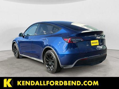 Deep Blue Metallic 2022 Tesla Model Y Long Range